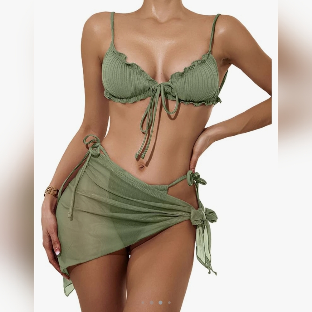 Three-pieces Female Color Cover-ups Knotted Women Sexy Bathing Suit Size Small